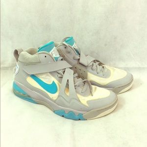 Charles Barkley size 13